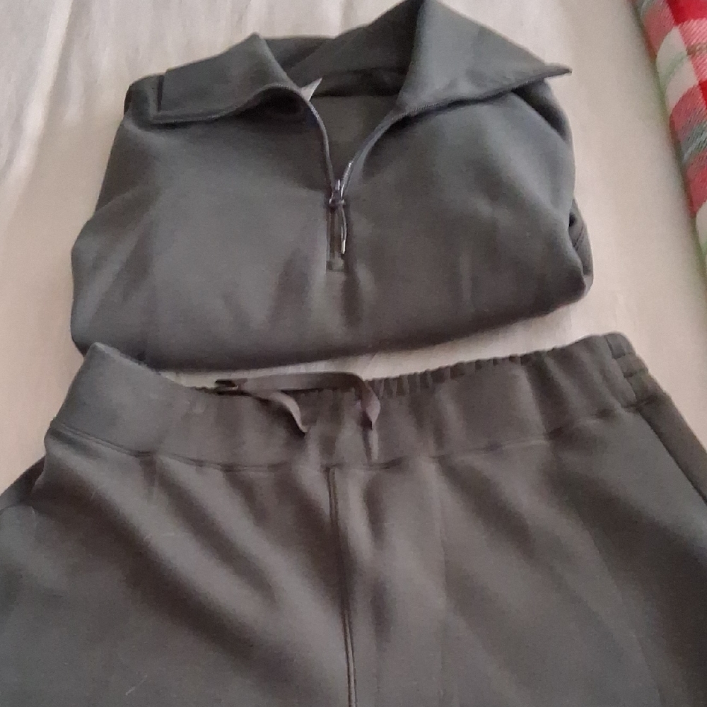 SPANX Women's Air Essentials Lounge Set
